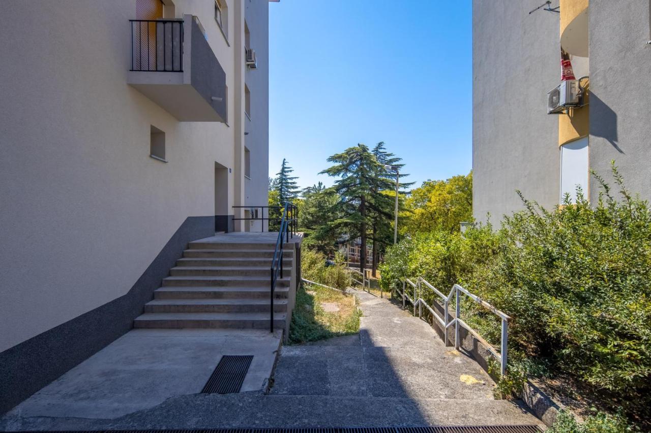 Blue Allure Apartment