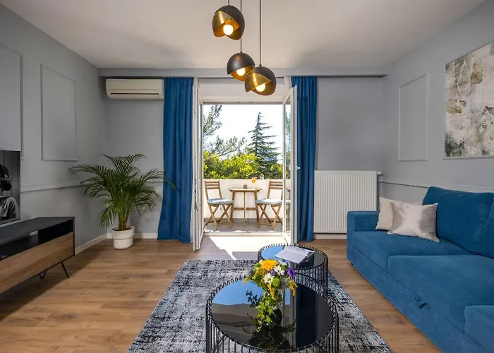 Blue Allure Apartment